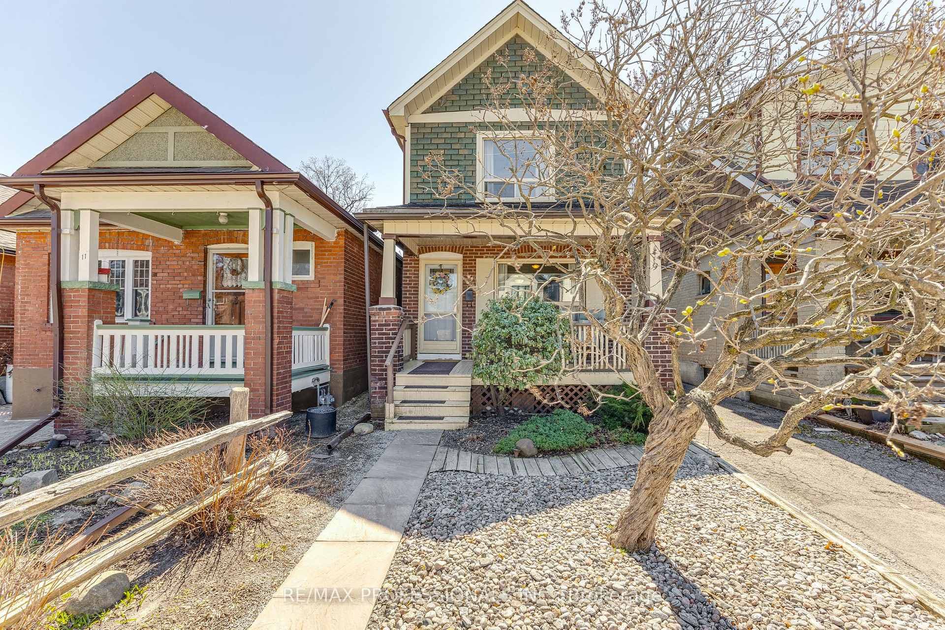 9 Orley Avenue photo 42
