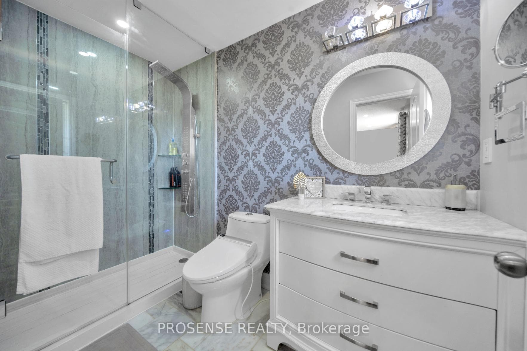 54 Wildberry Crescent photo 18