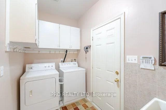 74 Vanderbrink Drive photo 12