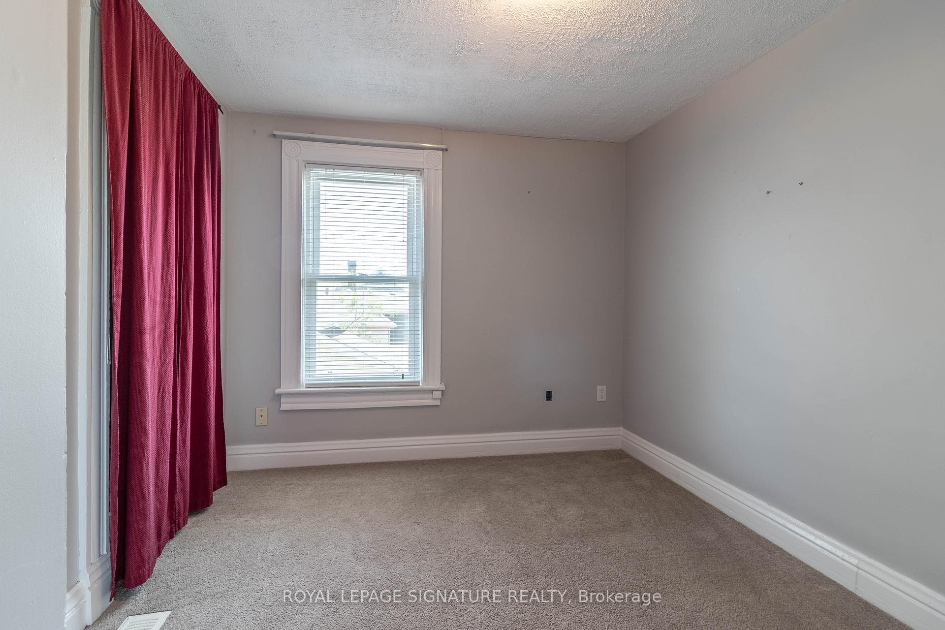 23 Sullivan Avenue photo 19