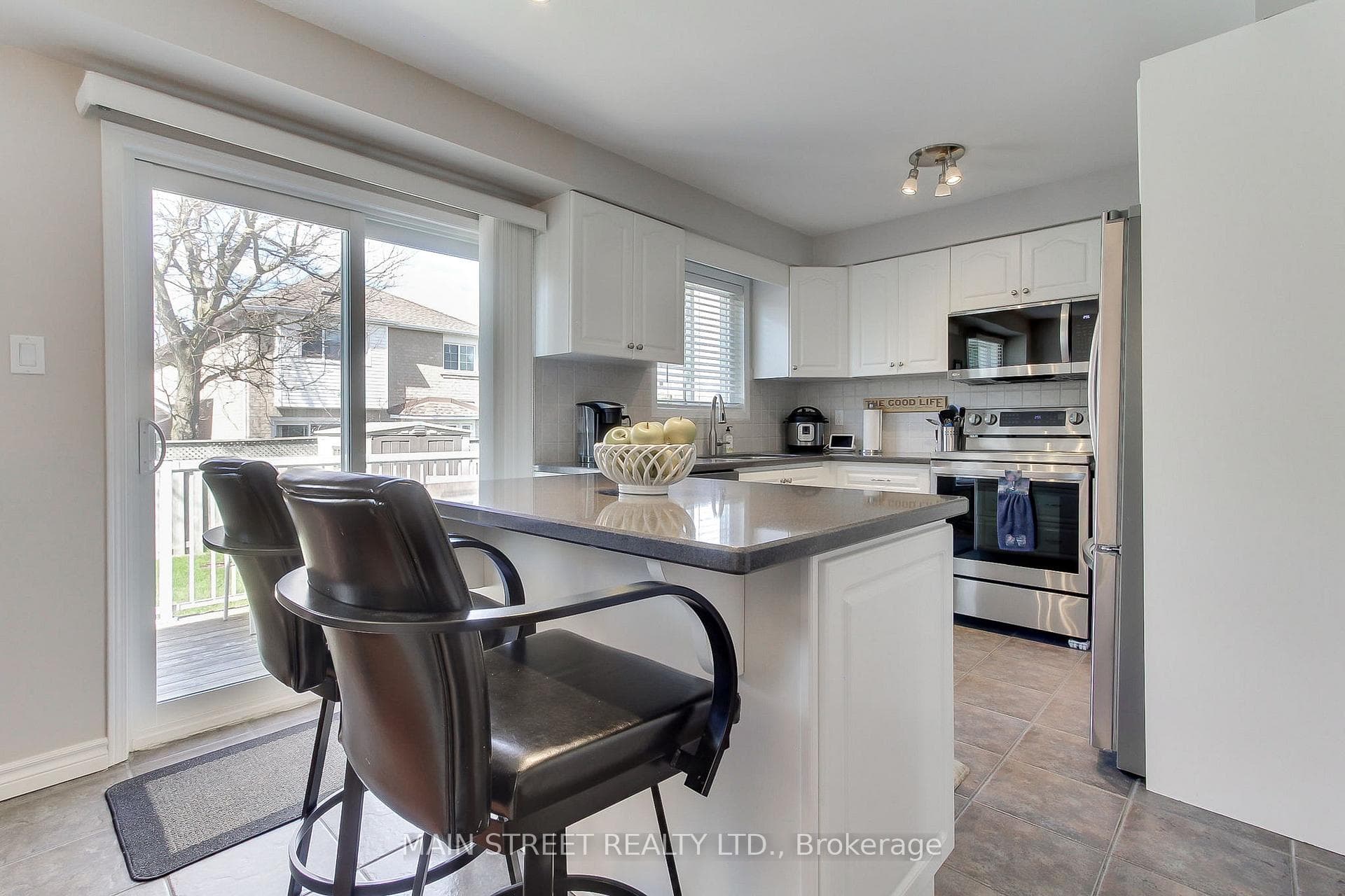 130 Rush Road photo 8