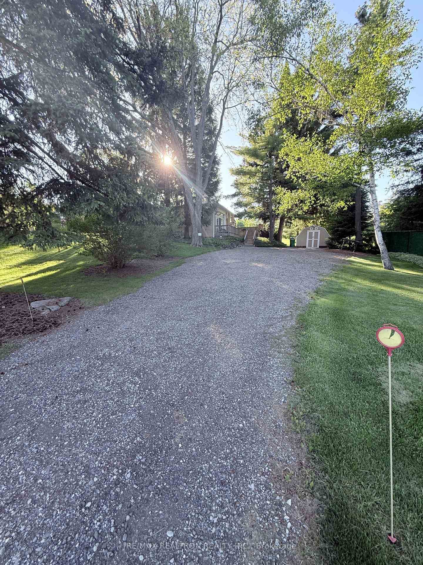 26 Kennedy Road photo 48