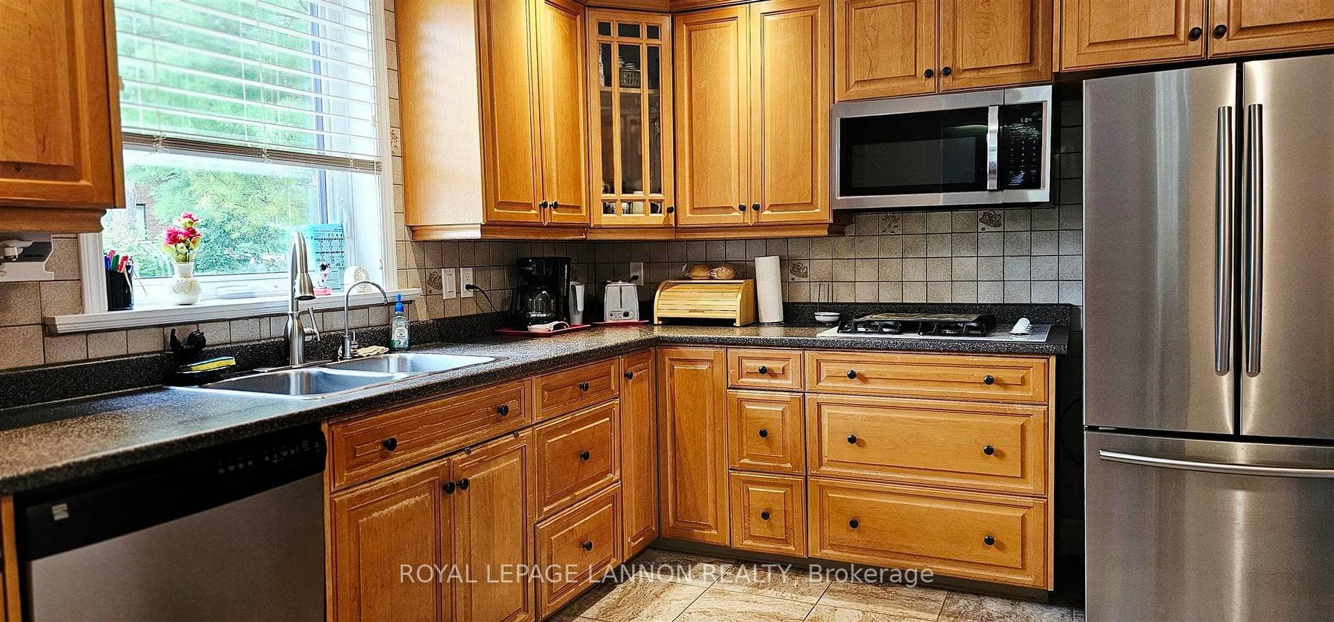 2090 Riverdale Road photo 4
