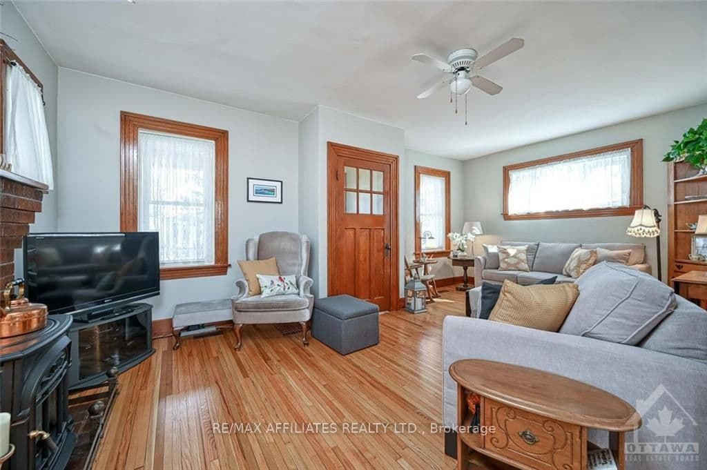 37 GLEN Avenue photo 8