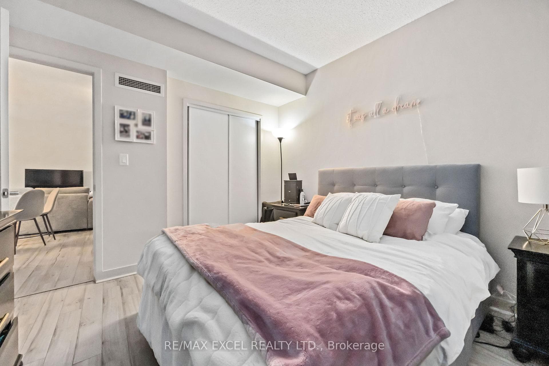35 Mariner Terrace Unit 2603 photo 19