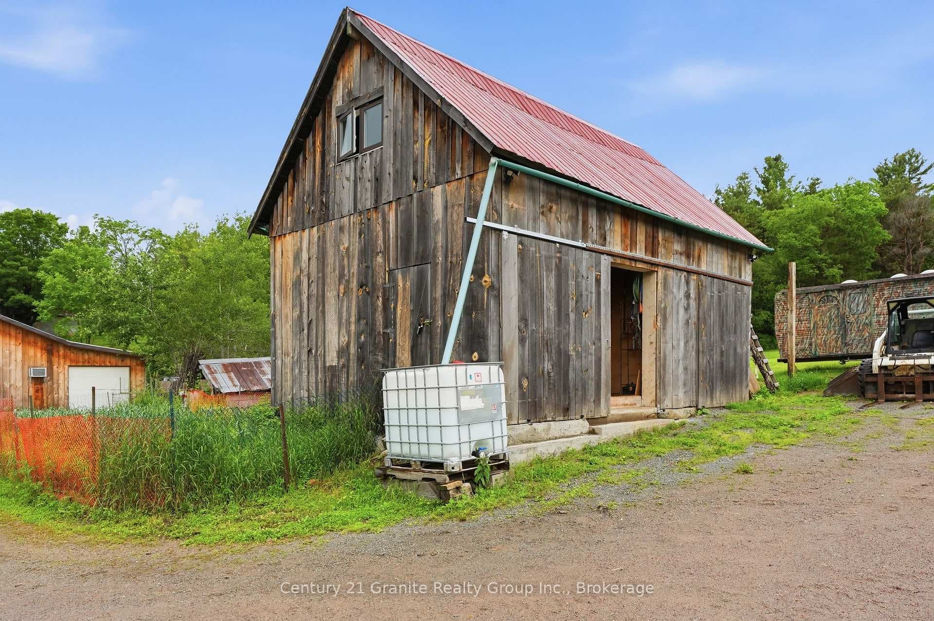 Barn
