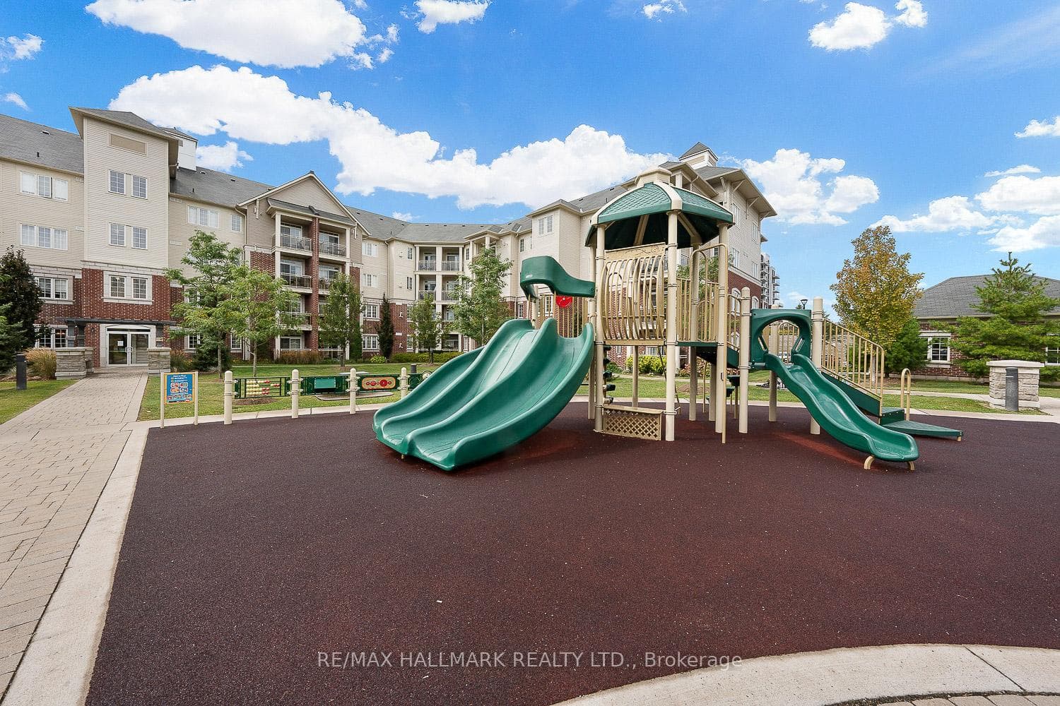 84 Aspen Springs Drive Unit 103 photo 32