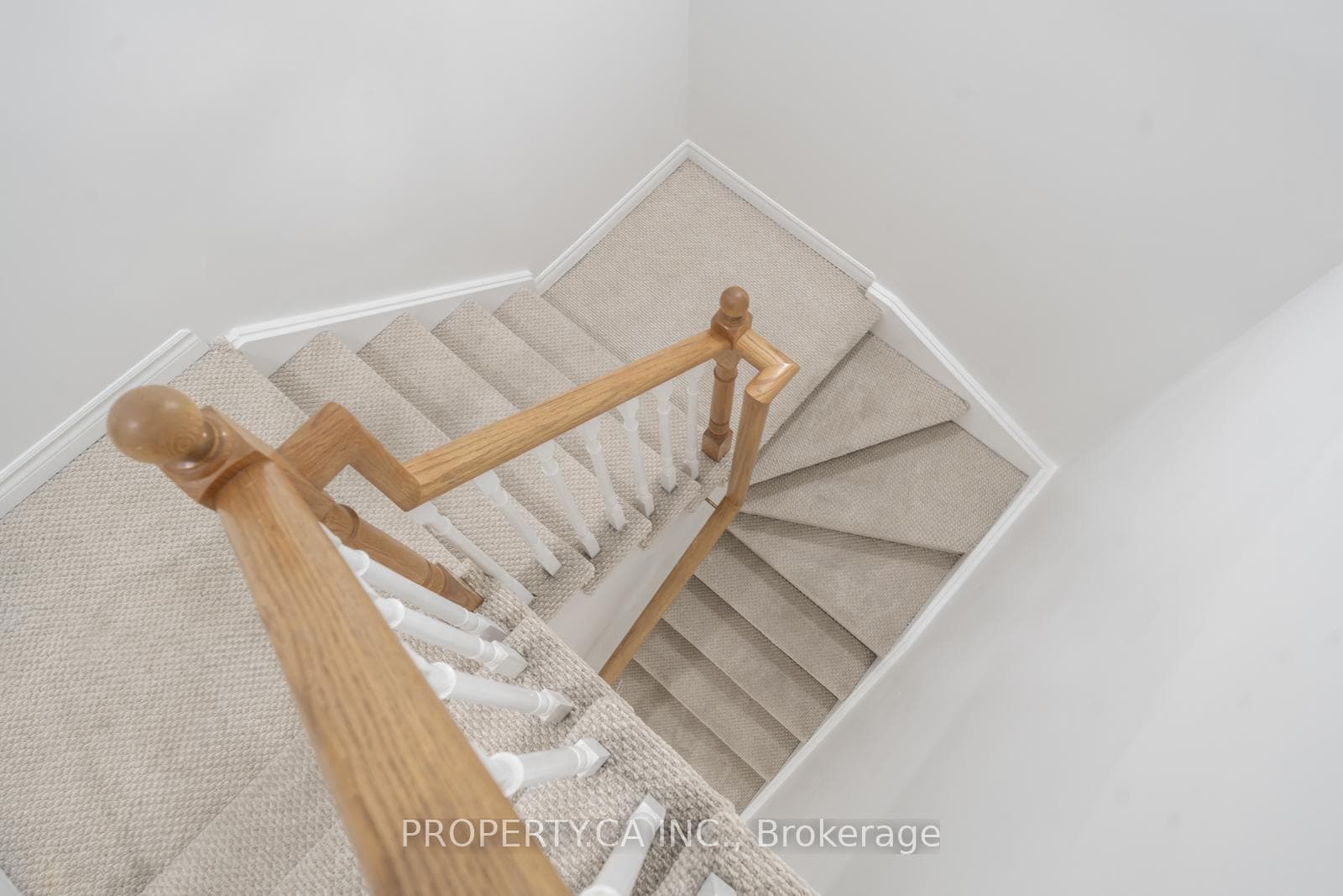 2111 Lakeshore Boulevard Unit 105 photo 13