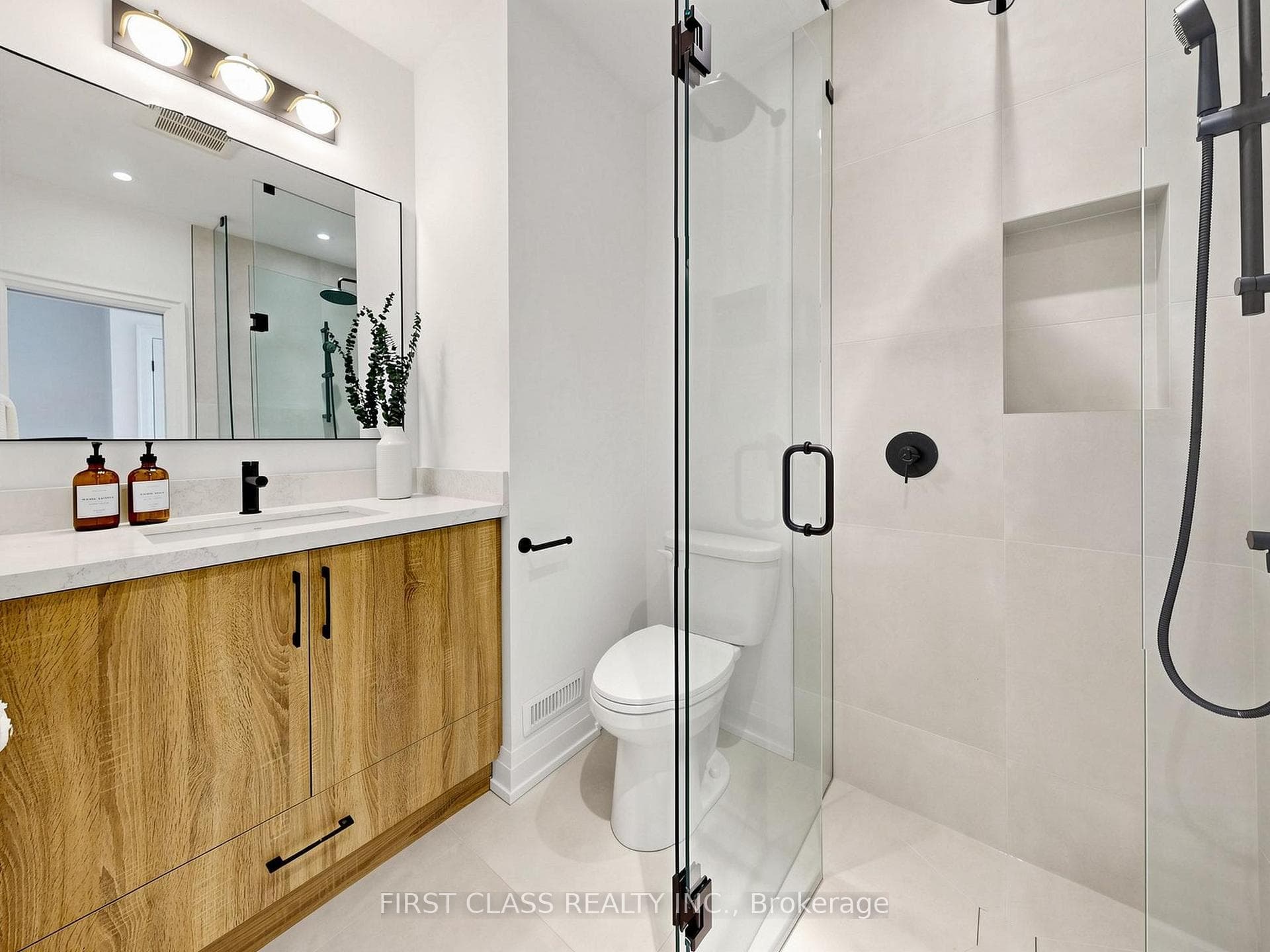 174 Manning Avenue photo 14
