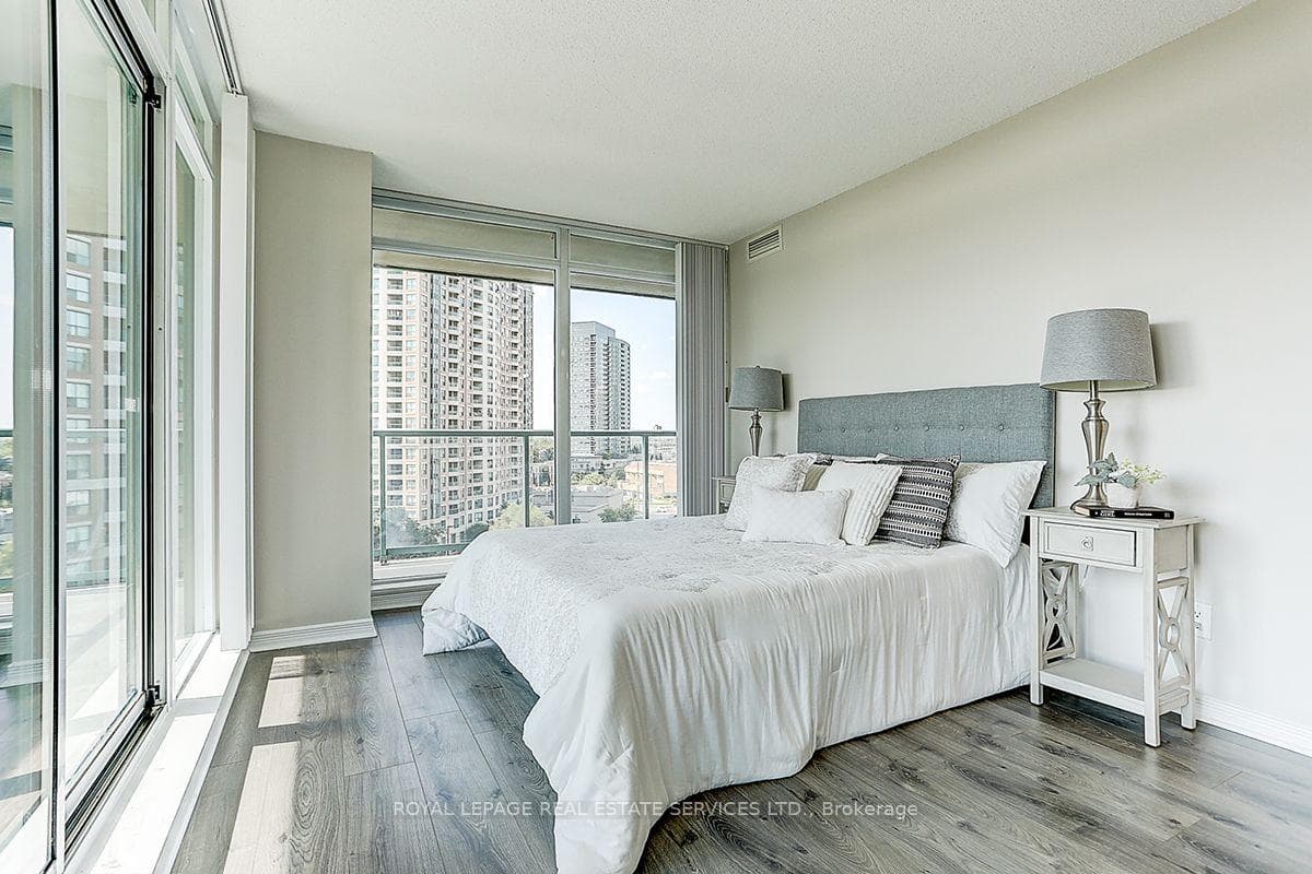 5500 Yonge Street Unit 808 photo 13