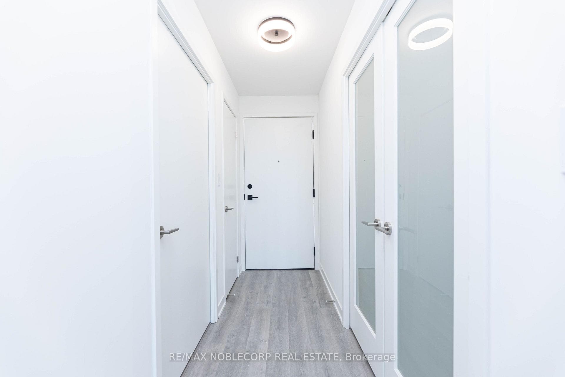 292 Verdale Crossing Unit 805B photo 1