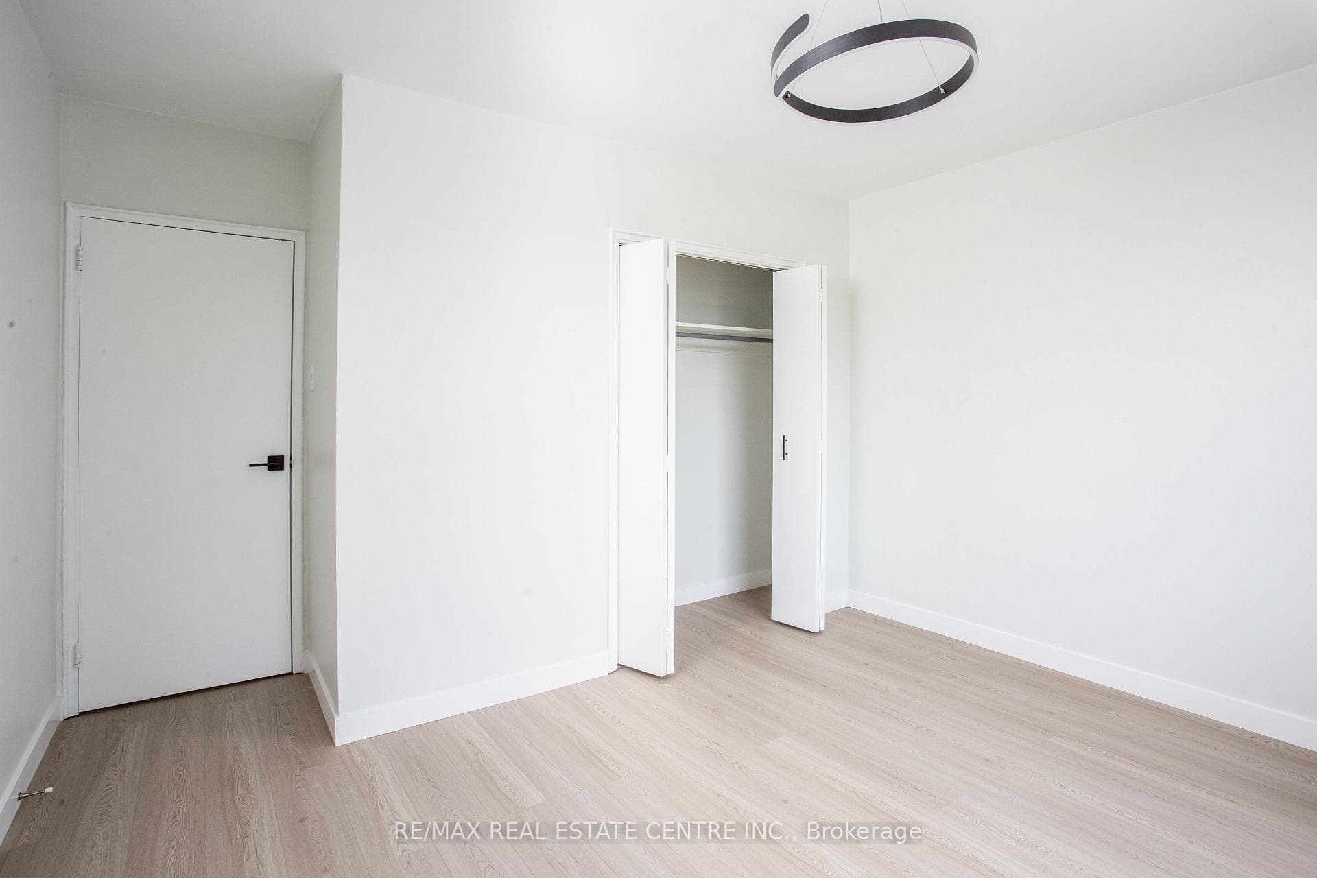 5 Hill Heights Road Unit 307 photo 15