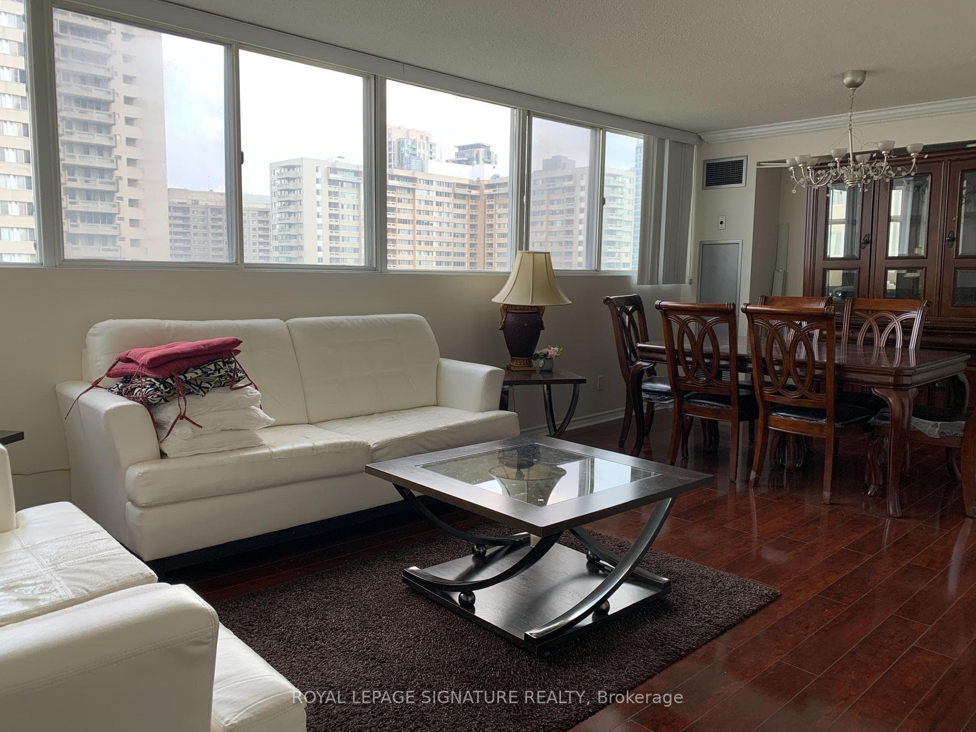 3695 Kaneff Crescent Unit 1107 photo 4