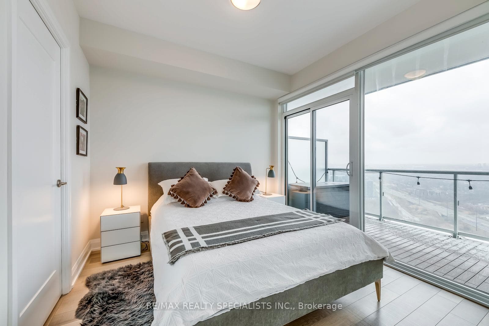 56 ANNIE CRAIG Drive Unit 4107 photo 19