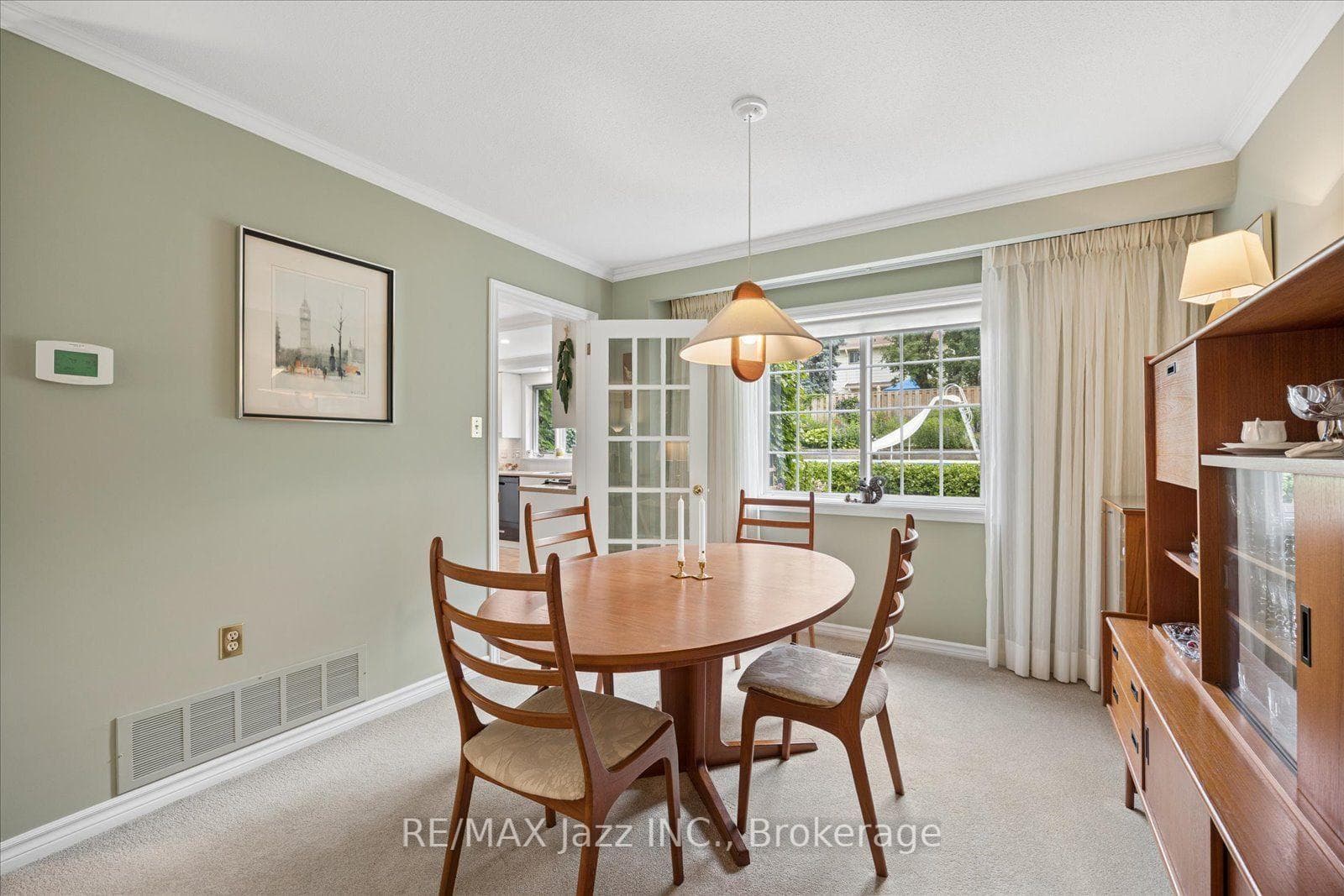 38 Trinity Crescent photo 8
