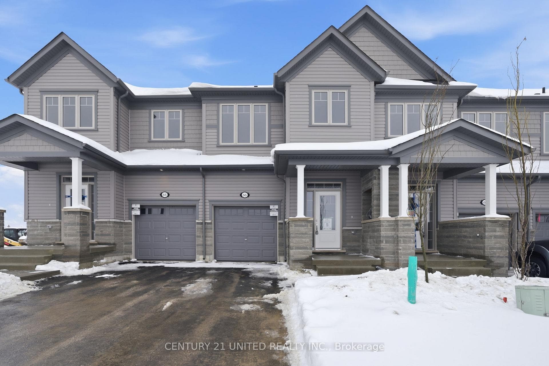 66 Sanderson Drive photo 1