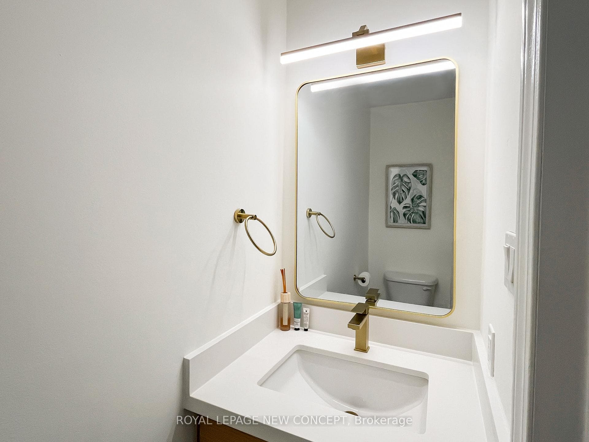 15 Humphrey Drive photo 8