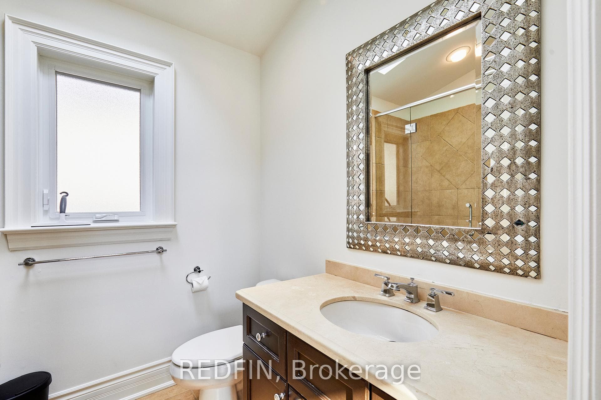 516 Melrose Avenue photo 30