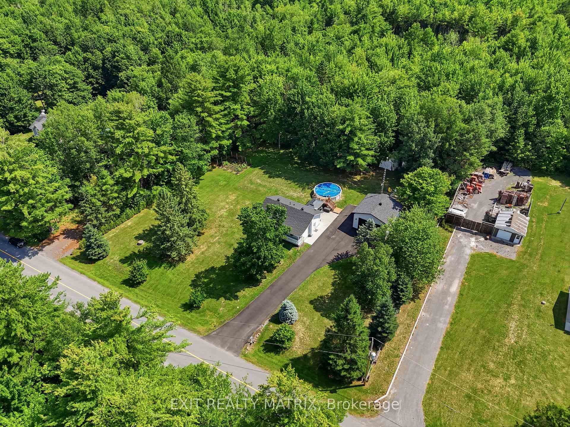639 Boundary Road photo 39
