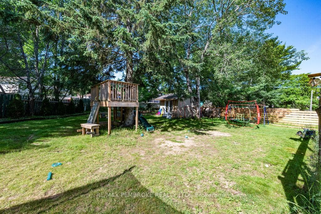 9 James Street photo 36