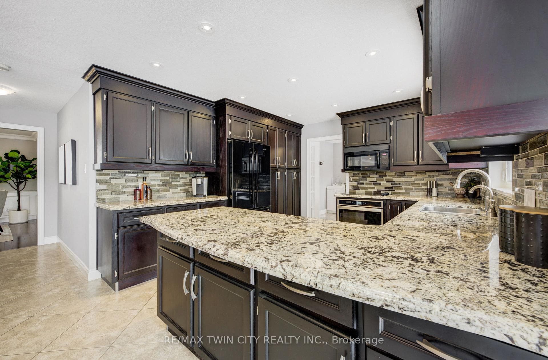 306 Edgehill Drive photo 22