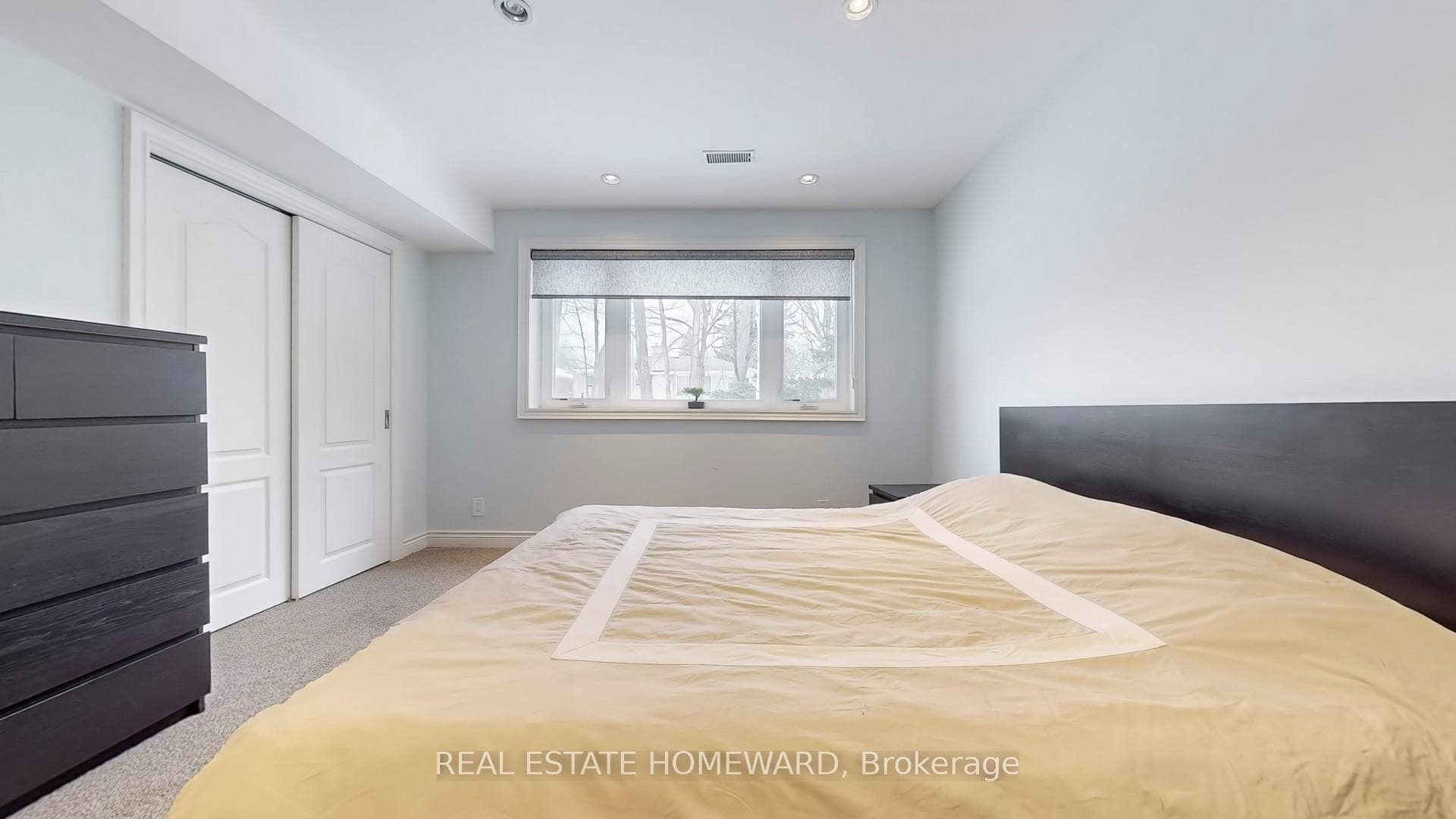 34 Delair Crescent photo 18