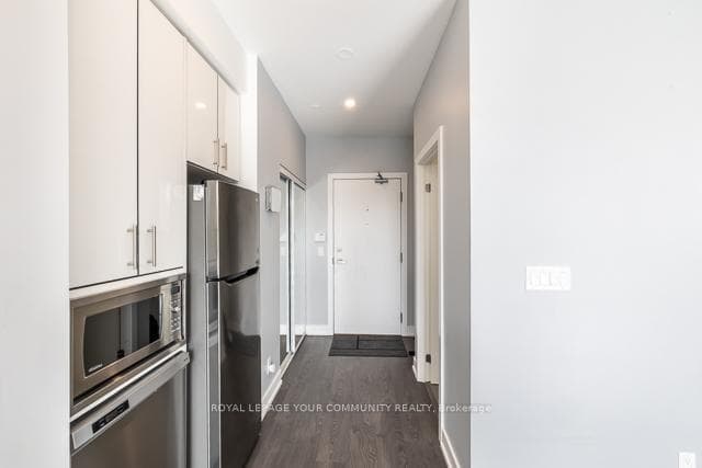 75 The Donway W Street Unit 104 photo 3