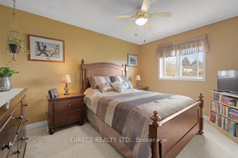 1367 Hamilton Road photo 15