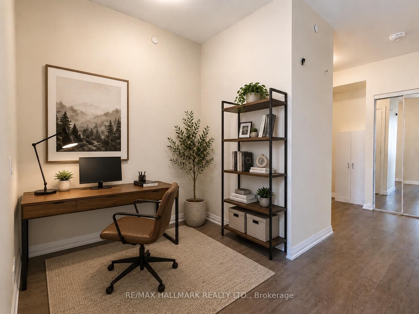 35 Watergarden Drive Unit 1711 photo 4