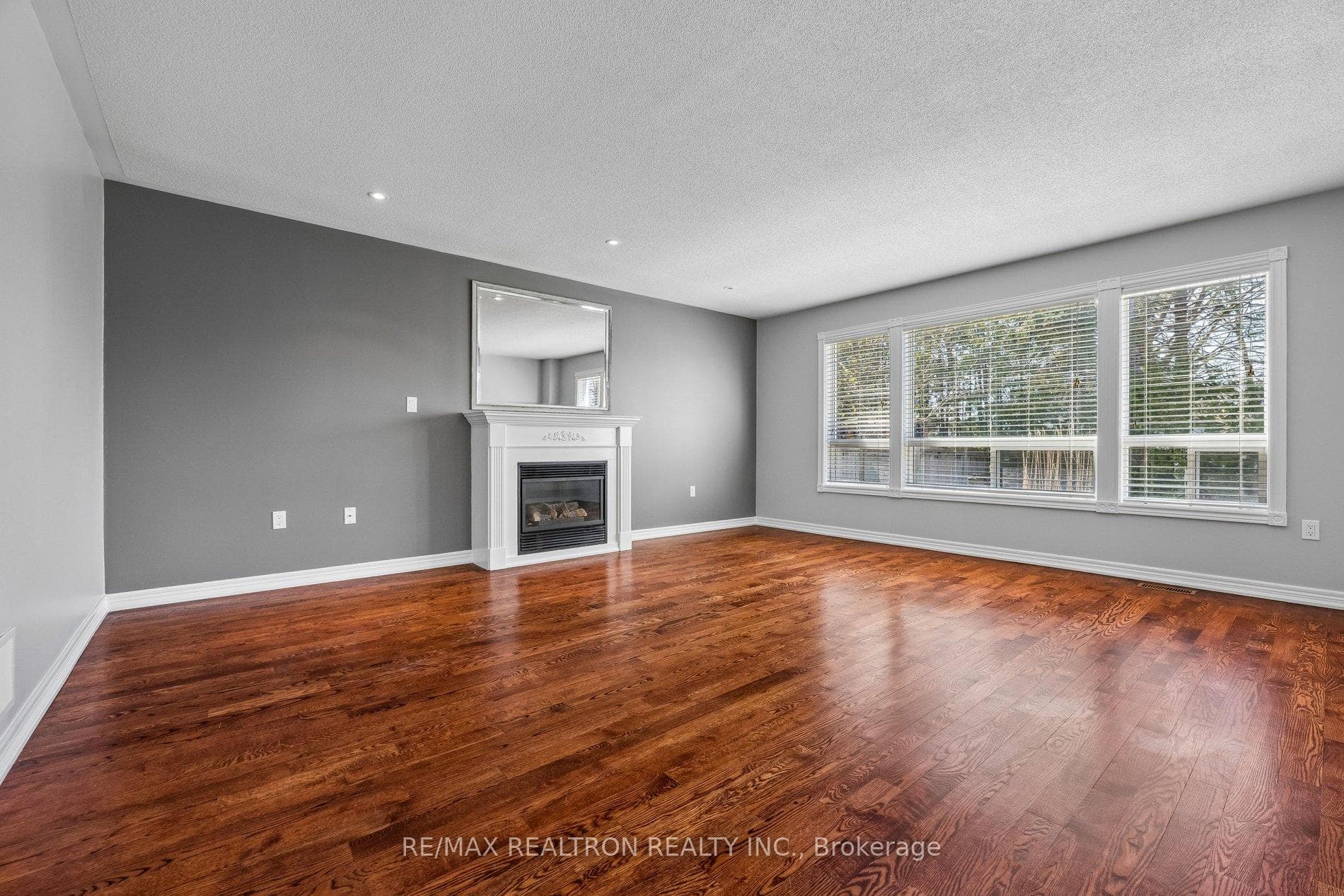 42 Dodge Drive photo 7
