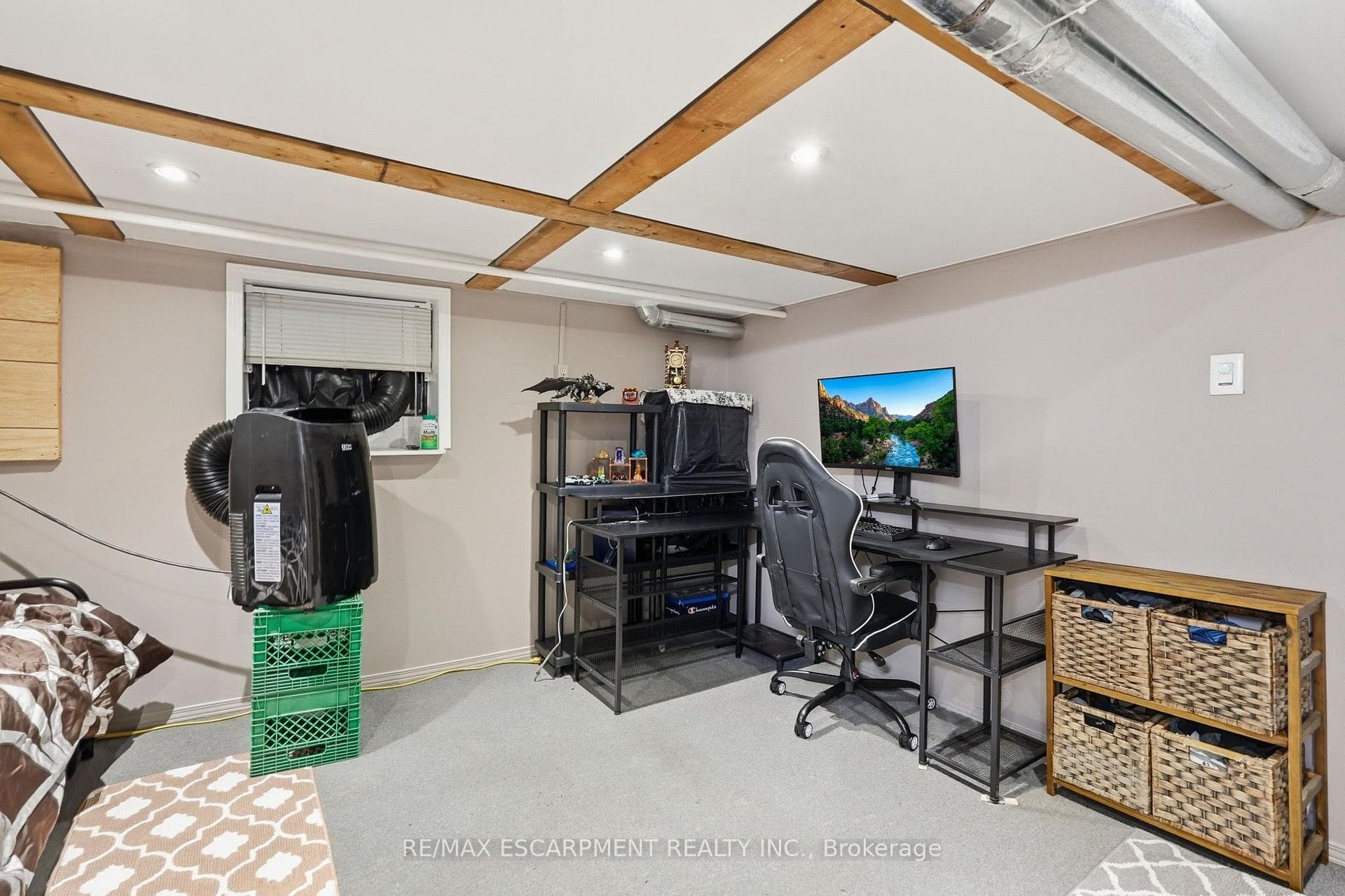 182 Cavell Avenue photo 34