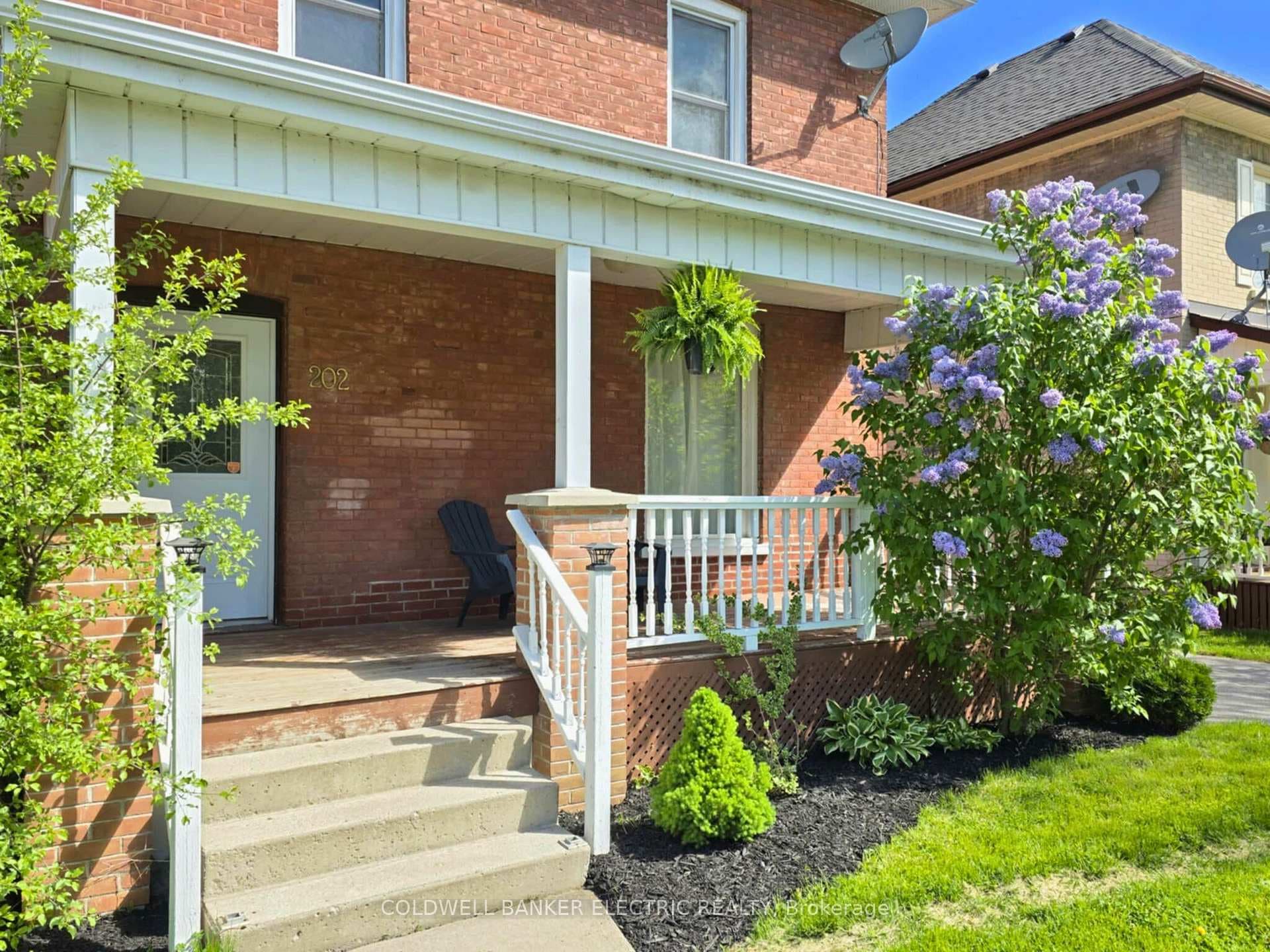 202 Braidwood Avenue photo 49