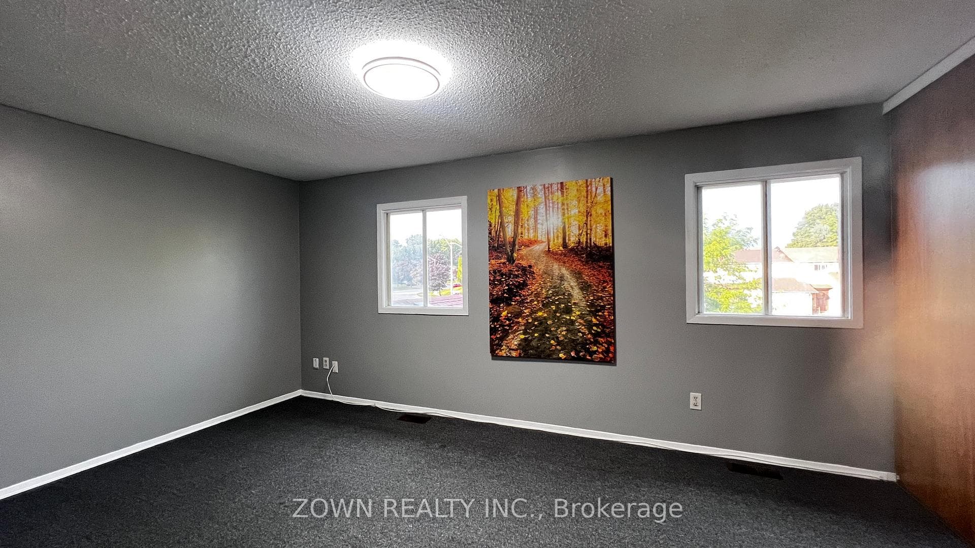 26 Dickens Drive photo 21