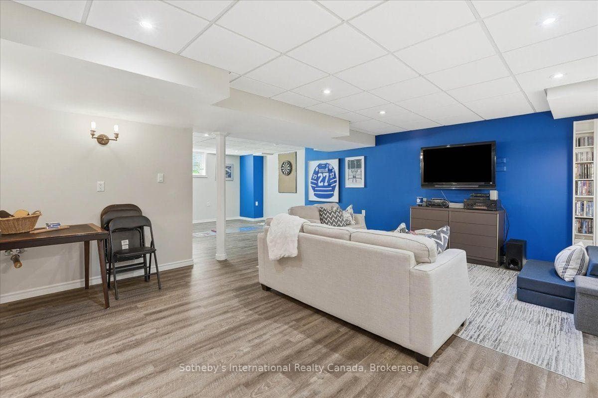 7 Conger Drive photo 32