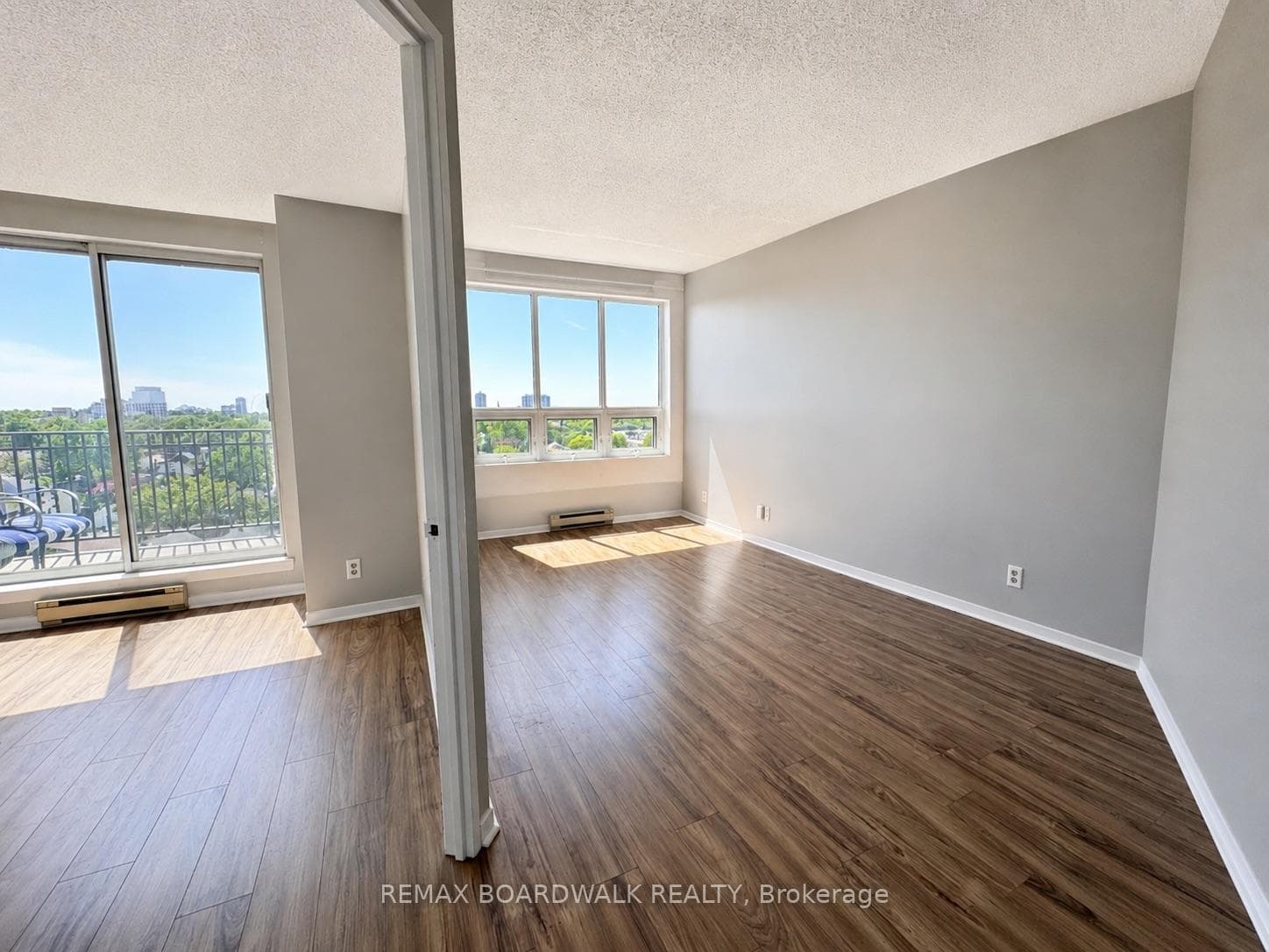 35 HOLLAND Avenue Unit 907 photo 16