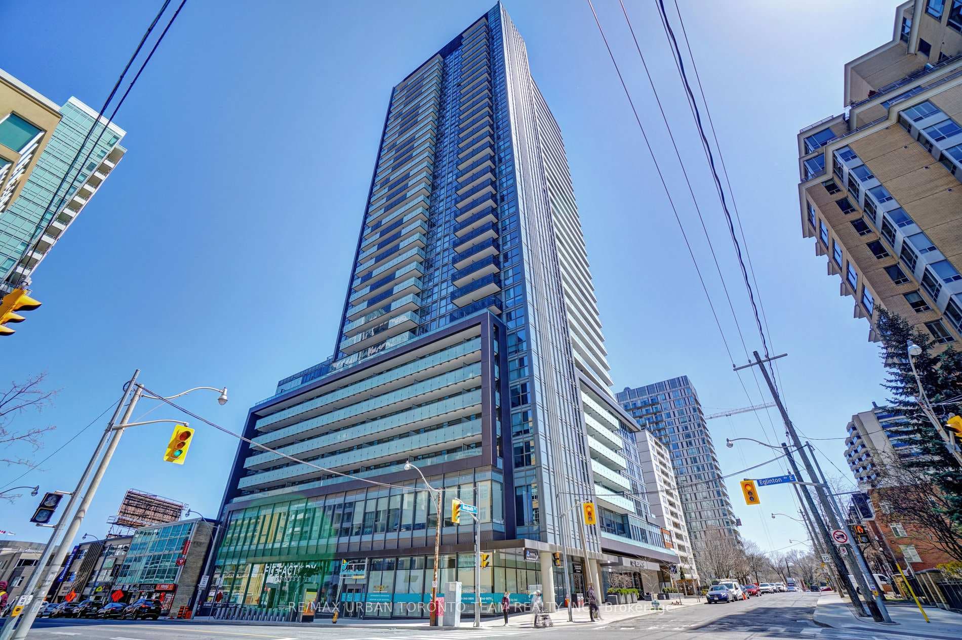 125 Redpath Avenue Unit 707 photo 1