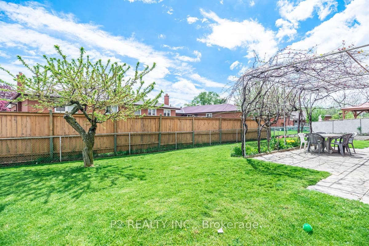6 Archway Crescent photo 33
