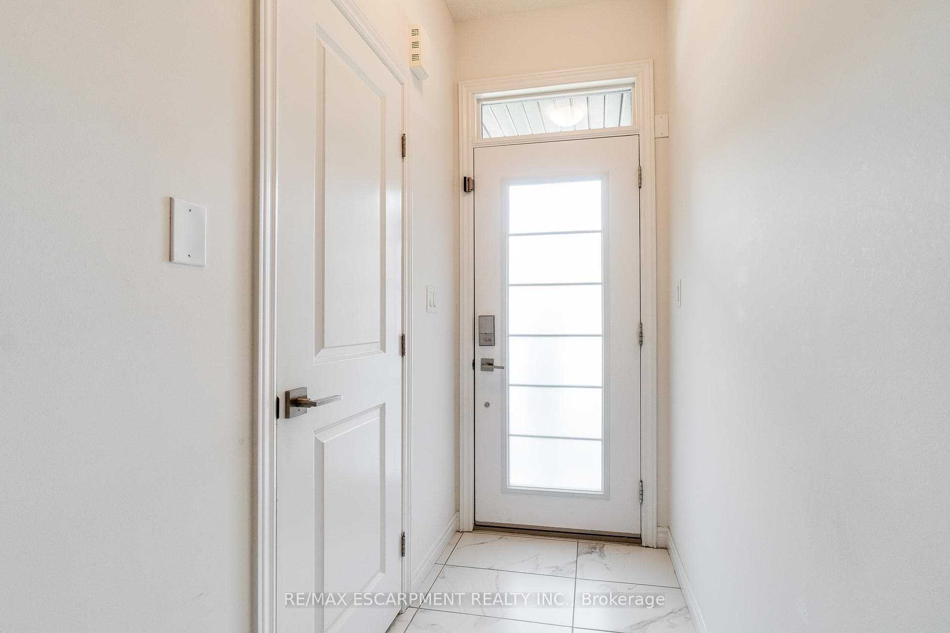 32 Greenwich Avenue photo 5