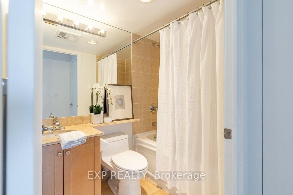 210 Victoria Street Unit 4112 photo 18