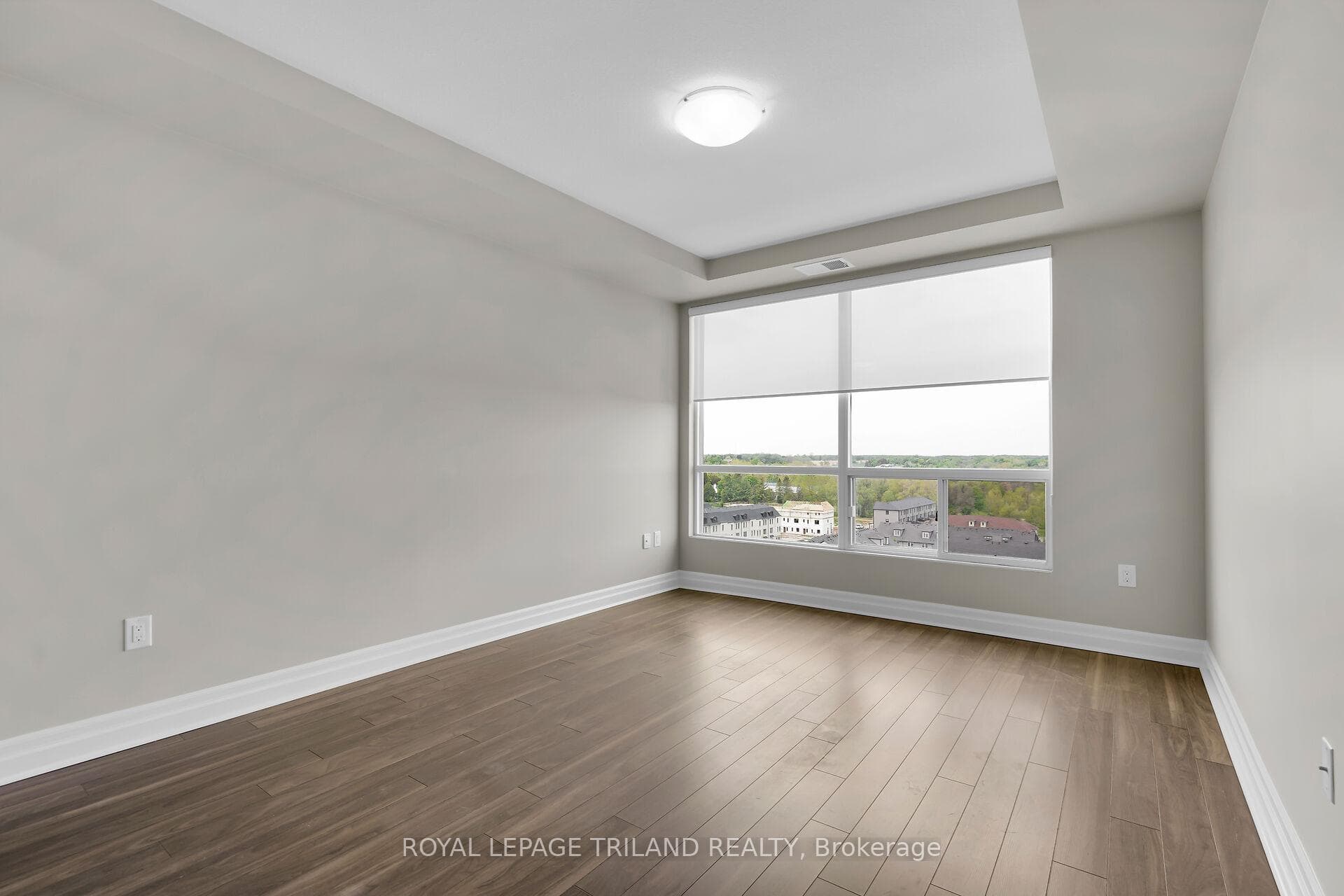 260 Villagewalk Boulevard Unit 801 photo 15