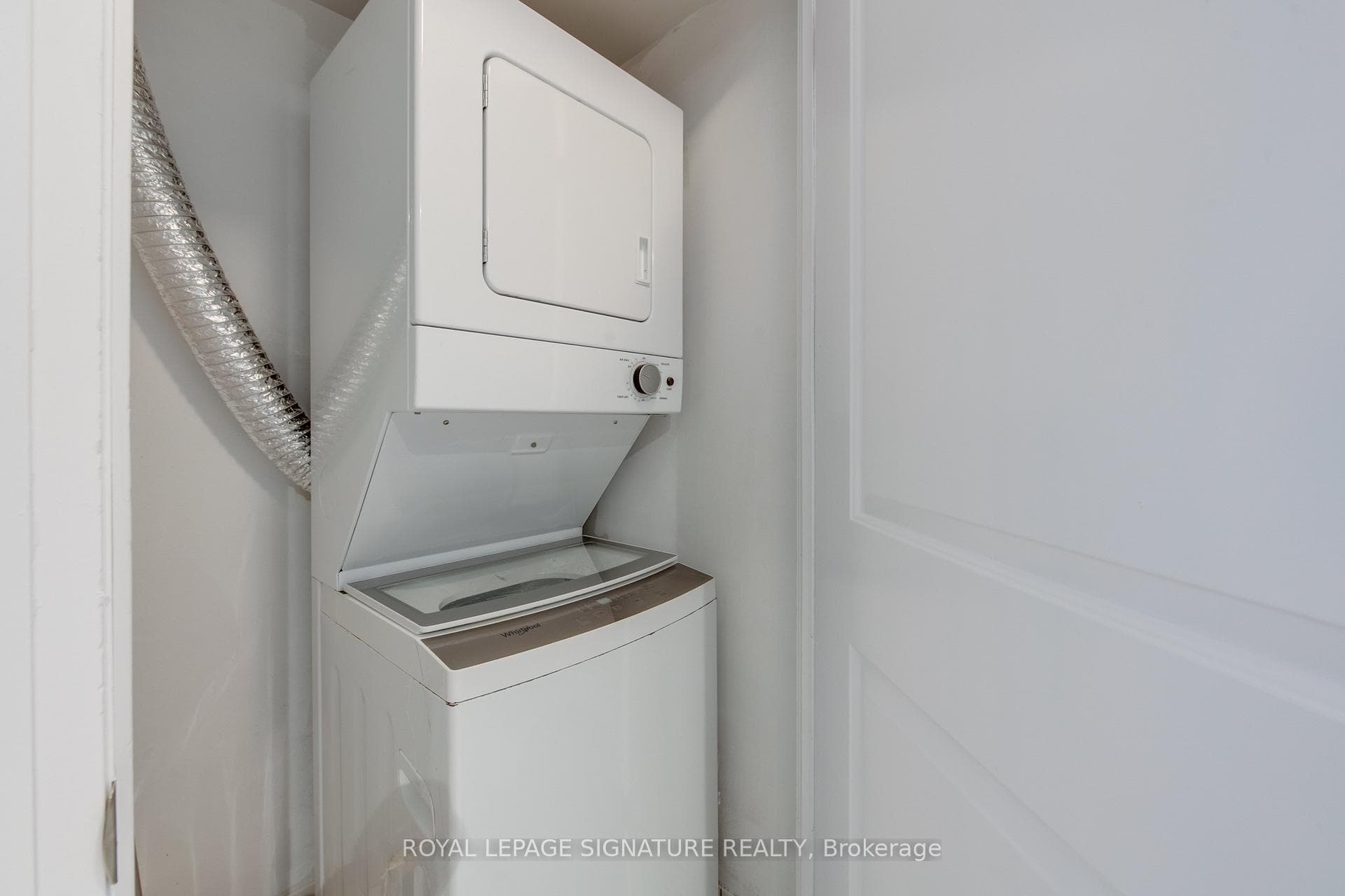 30 Meadowglen Place Unit 2401 photo 22