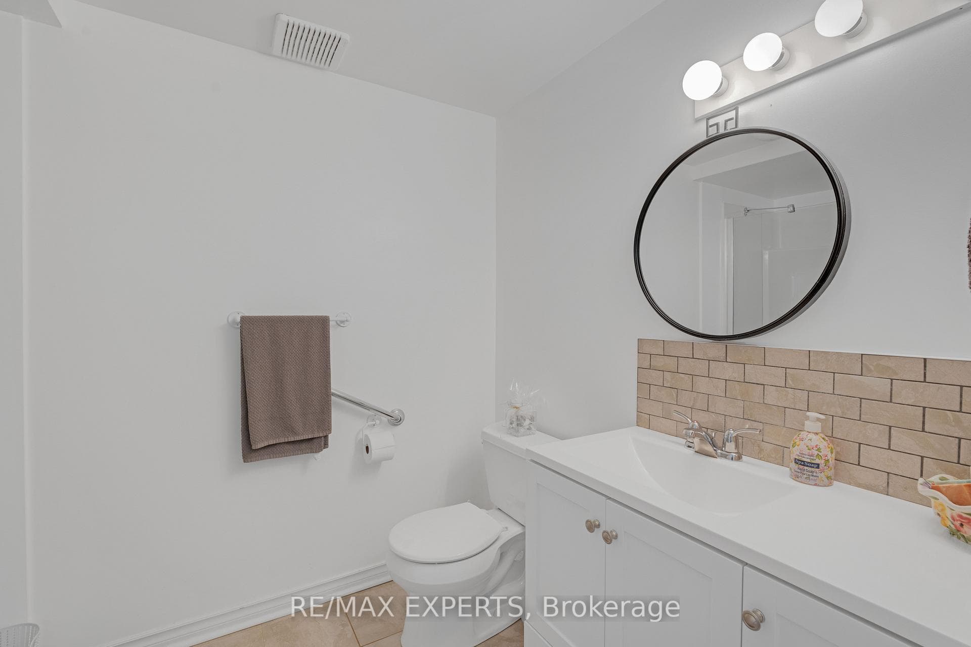 68 Sherin Court photo 11