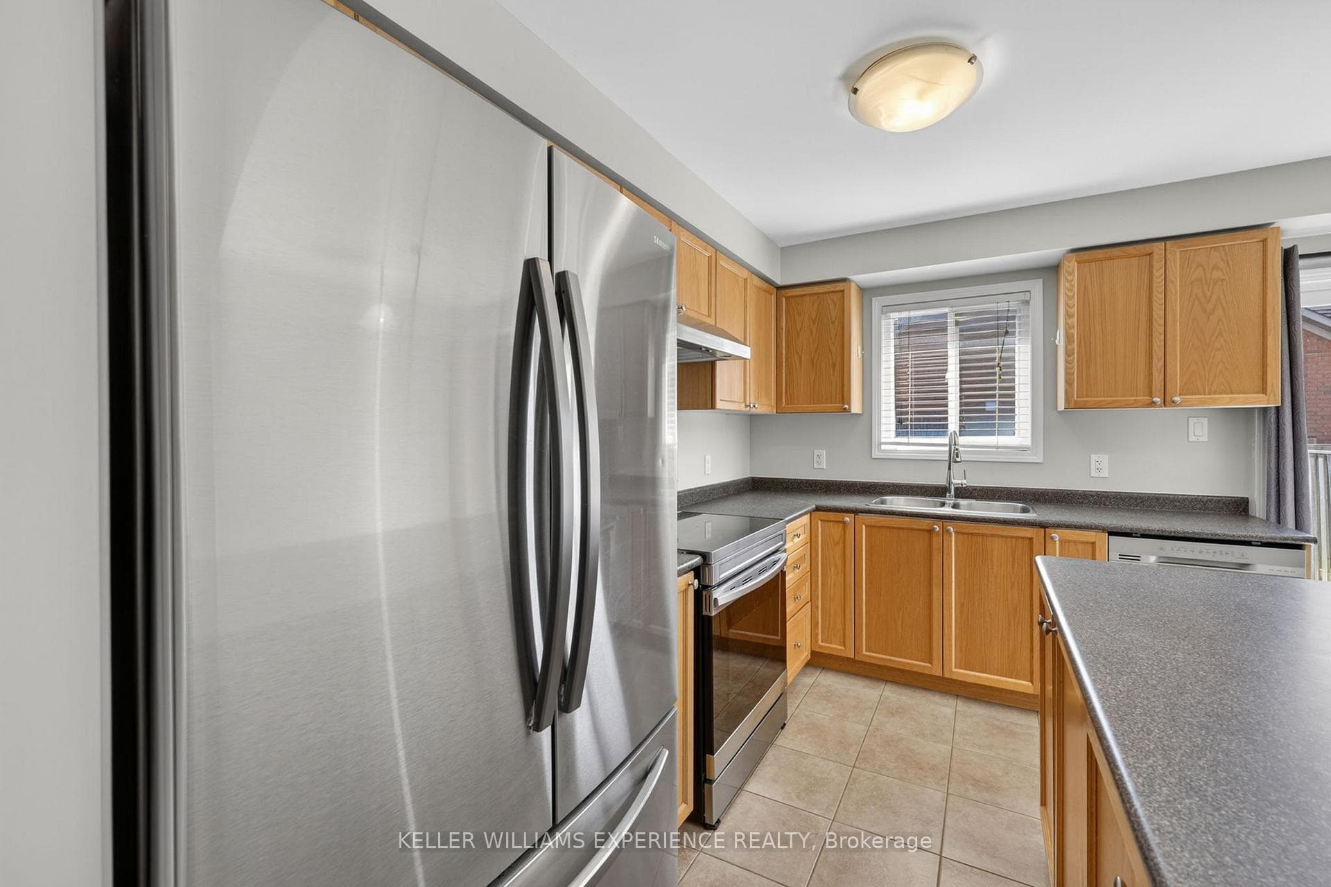 76 Commonwealth Road photo 21