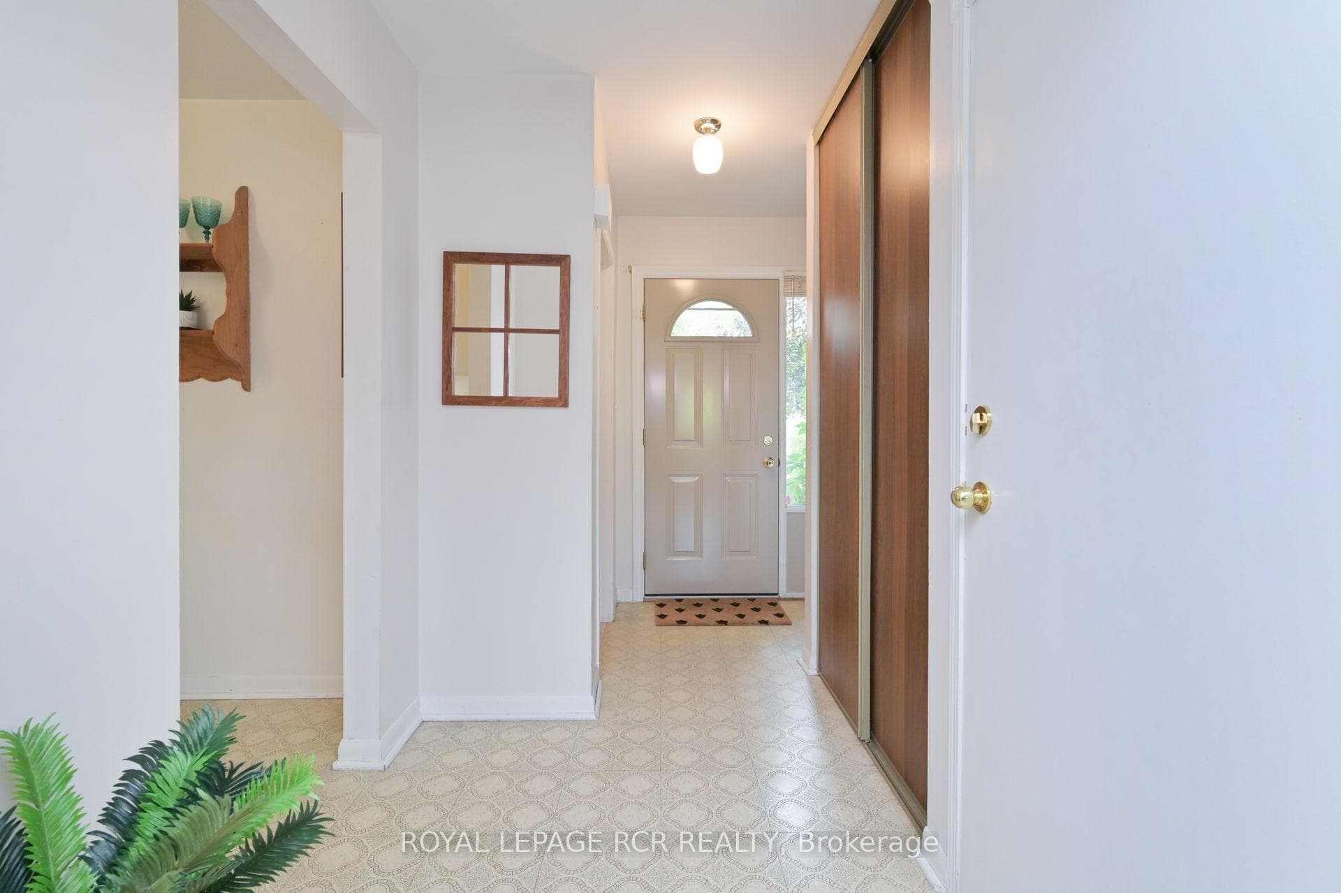 156 Parkview Drive photo 3