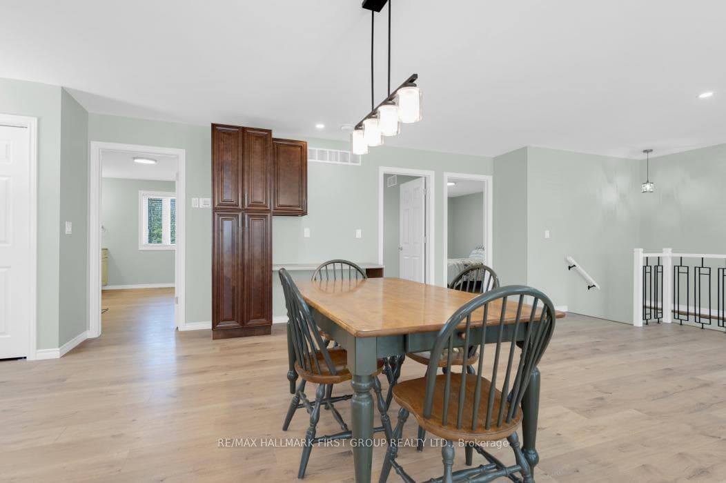 1042 Limerick Lake Road photo 19
