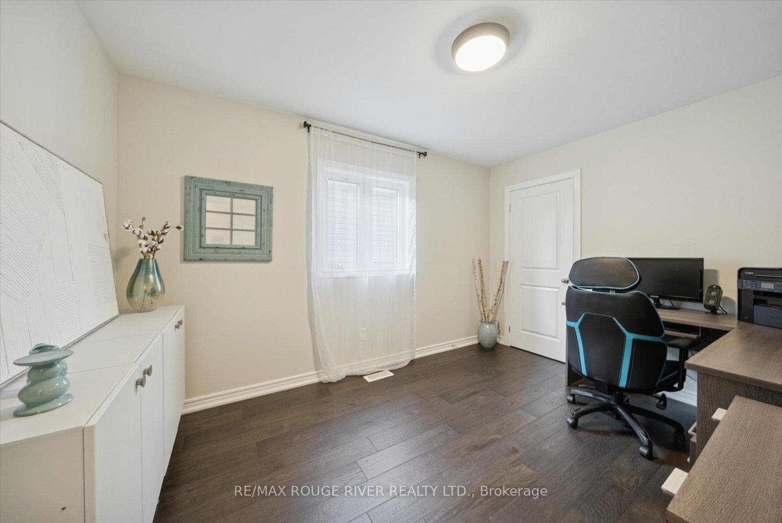 212 Ronald Hooper Avenue photo 27