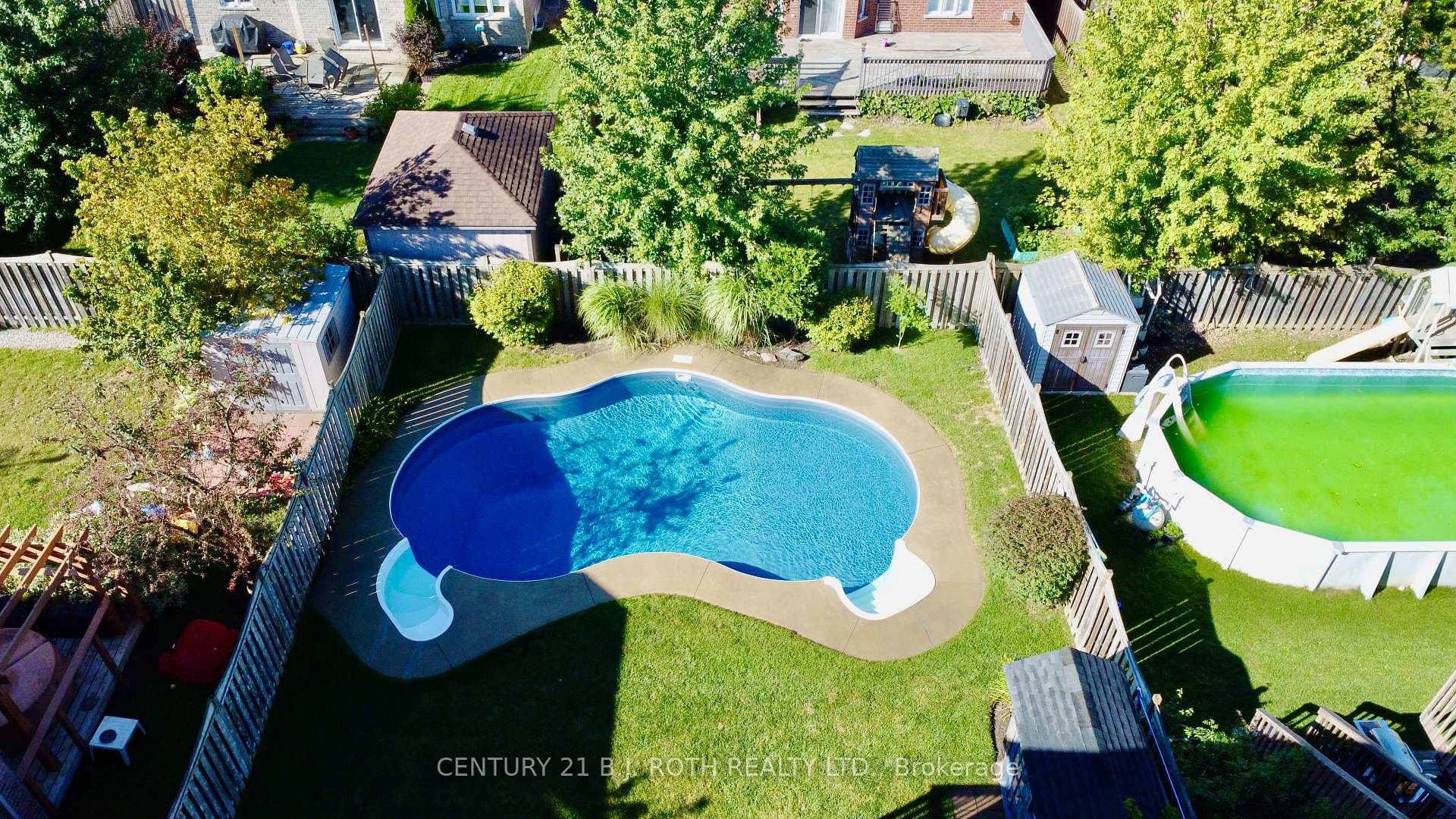 Stunning in-ground pool!