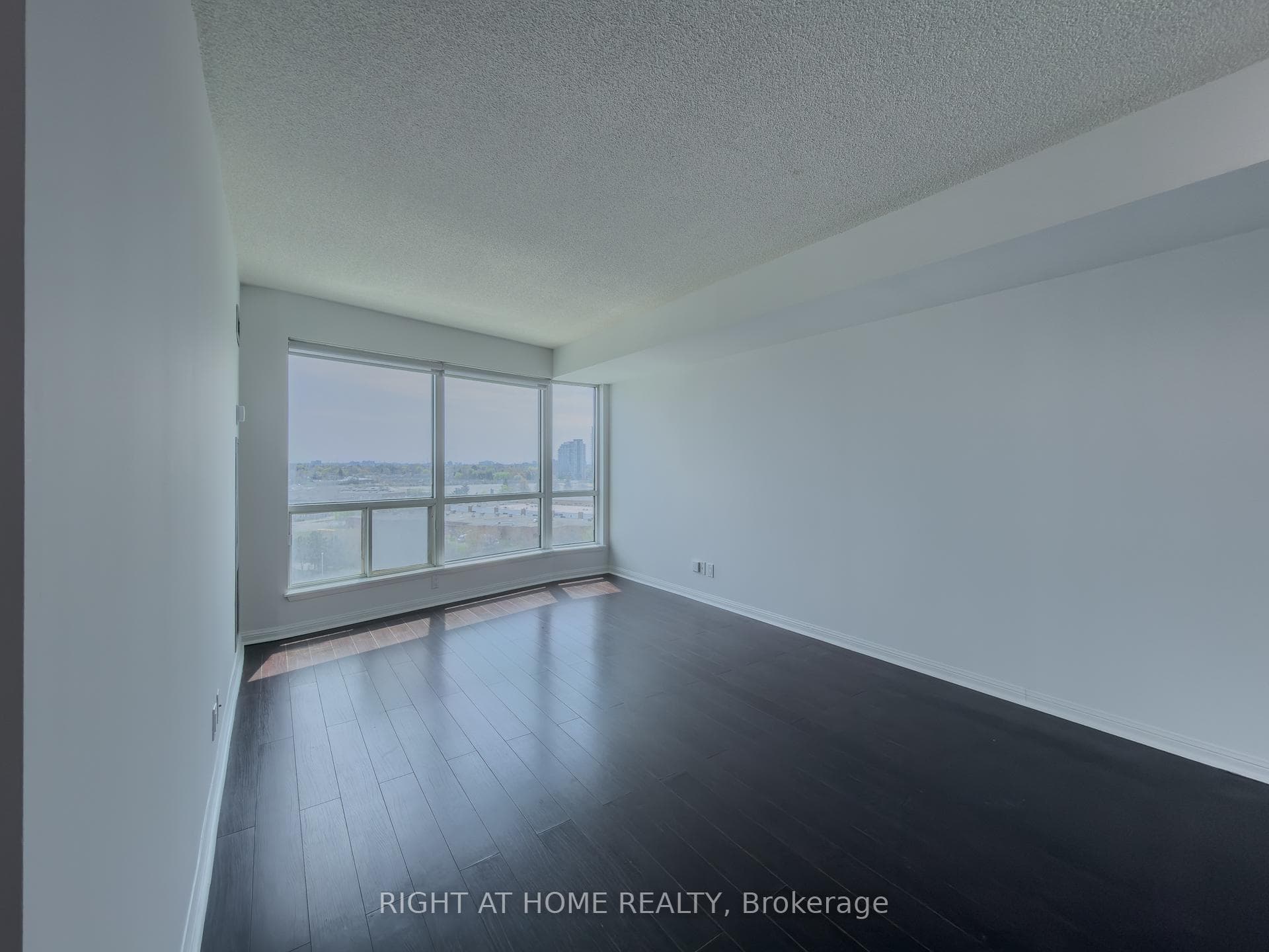 8 Lee Centre Drive Unit 1008 photo 9