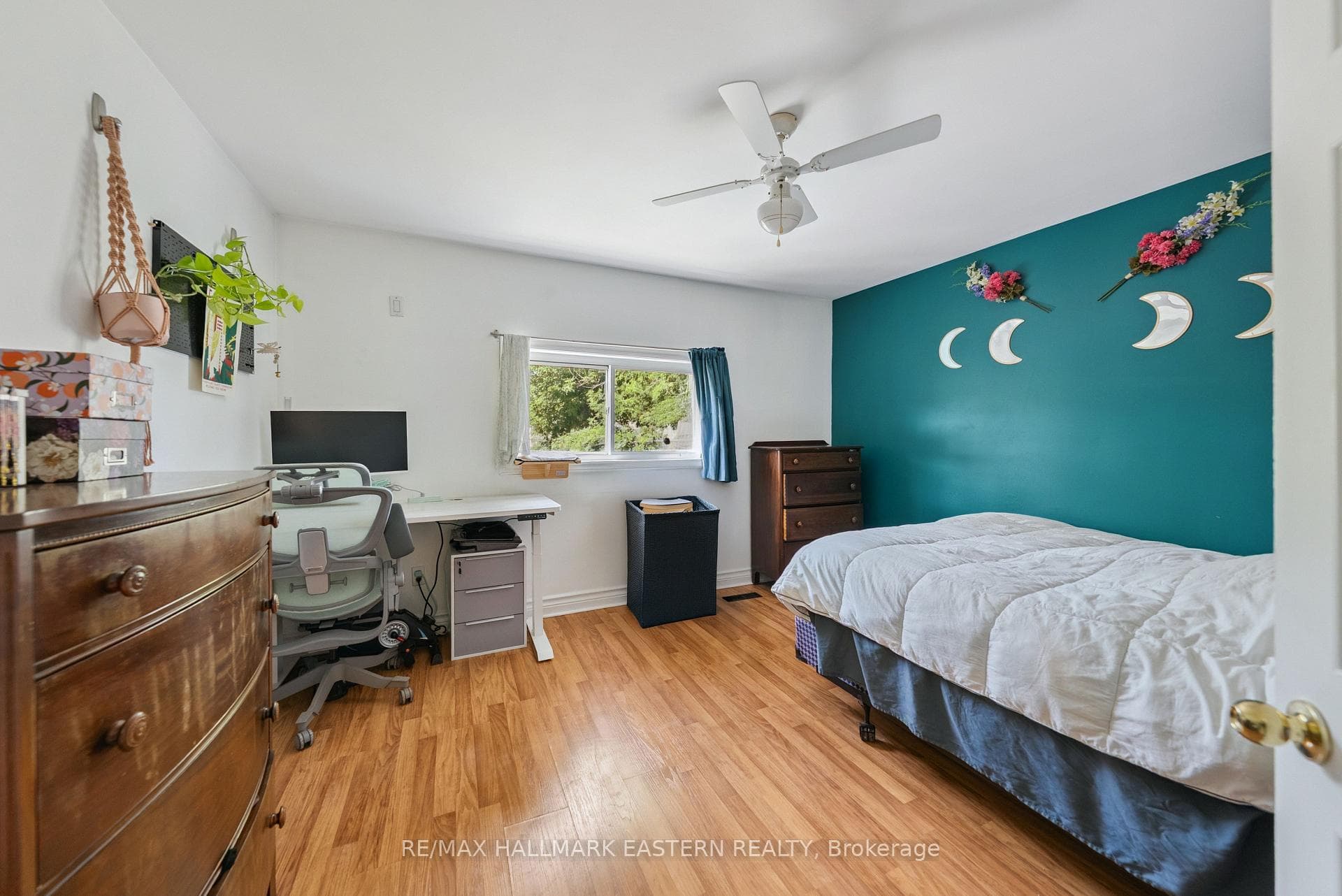 213 Brock Street photo 13