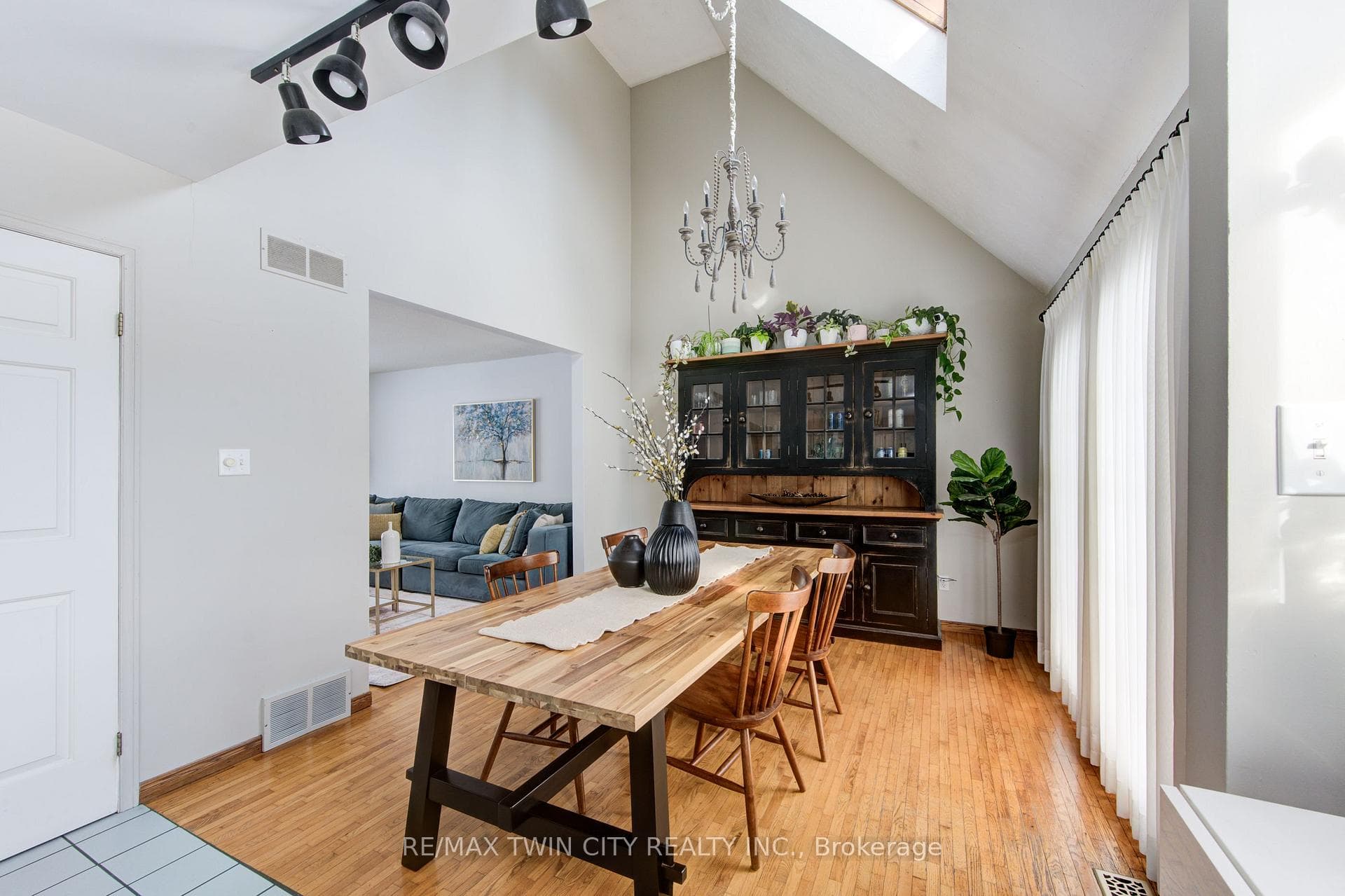 84 Hope Street photo 10